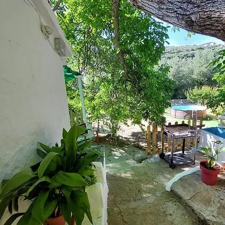 La Huerta Del Castillo Con Su Caz De Agua - Enjoy Life & Relax * Castillo de Locubín
