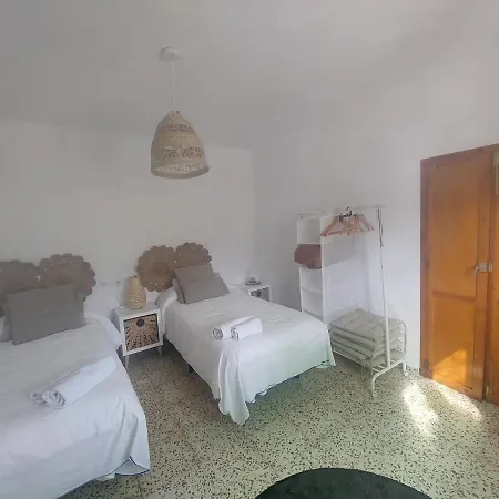 펜션 La Huerta Del Castillo Con Su Caz De Agua - Enjoy Life & Relax Castillo de Locubín